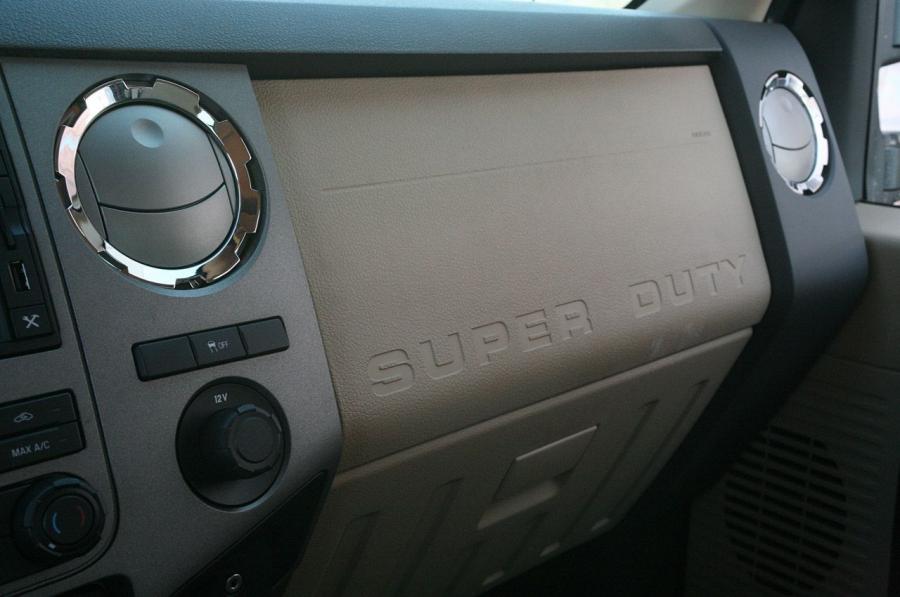  Ford F-Series Super Duty 2011 года  (фото 40 из 82)